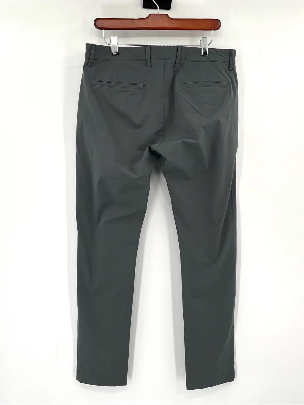 J.CREW Slim-Fit Tech Chino Pant Grey 32x32 Men Gray AA712 Athletic Material Slim